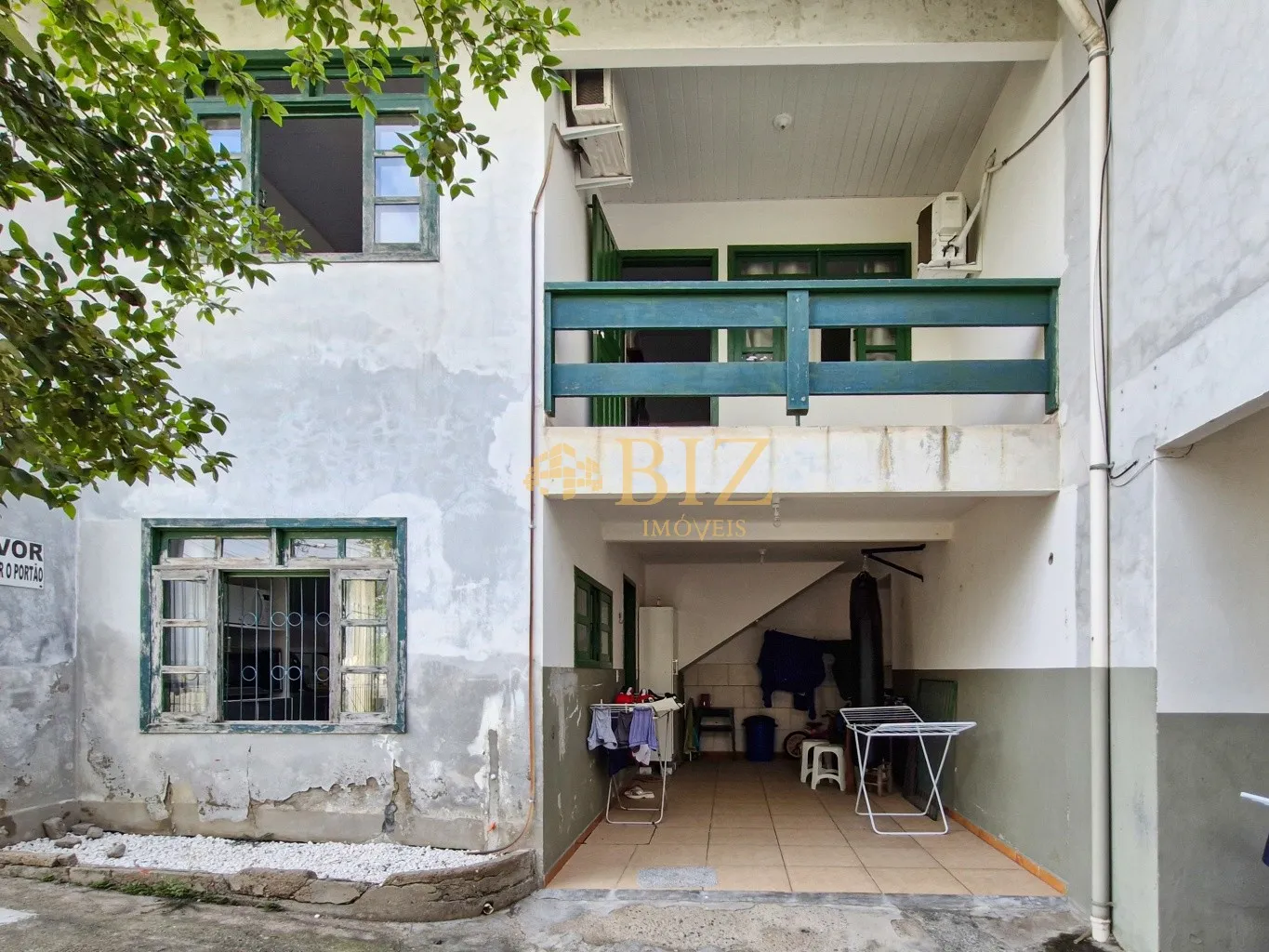 Terreno em ótima localização com 5 unidades prontas para renda extra! — foto 3