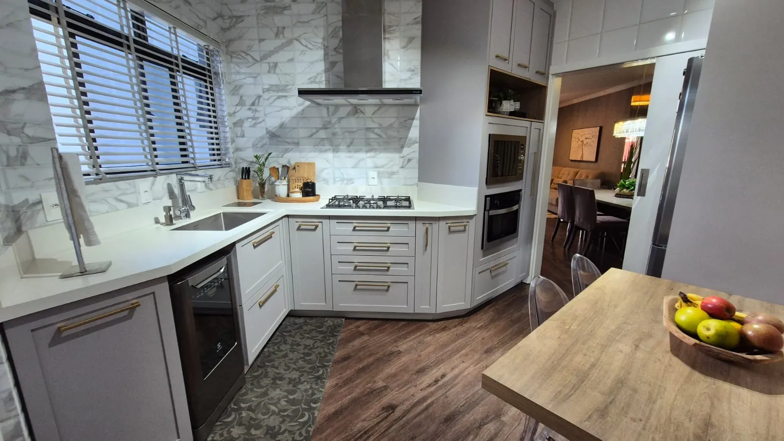 APARTAMENTO MOBILIADO COM 3 DORMITÓRIOS NA ALAMEDA - foto 1