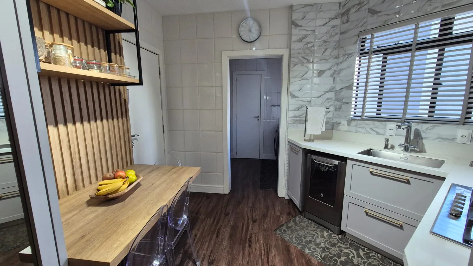 APARTAMENTO MOBILIADO COM 3 DORMITÓRIOS NA ALAMEDA — foto 2