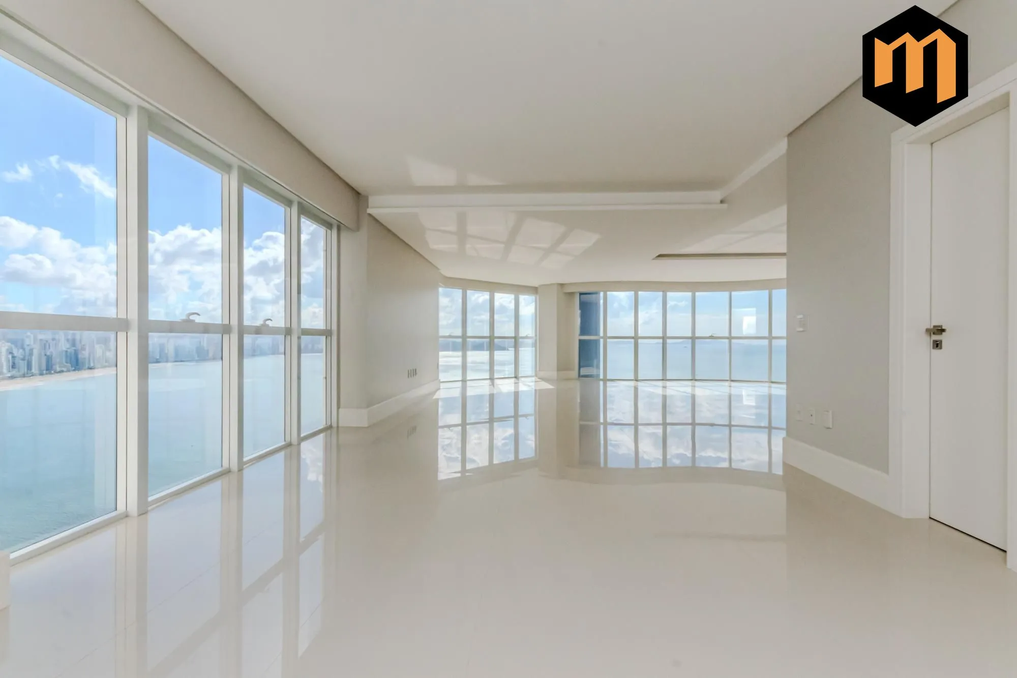 Apartamento 4 Suítes | 237 m | Frente Mar | Ibiza Towers - Barra Sul, Balneário — foto 2