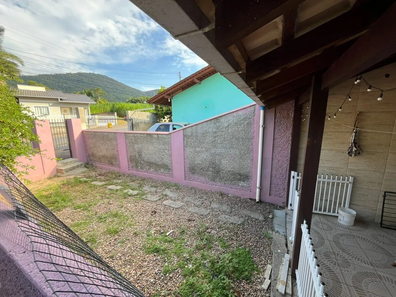 CASA MAIS KITNET COM ÁREA DE FESTAS E BANHEIRA NO BAIRRO ESTRADA DAS AREIAS — foto 5