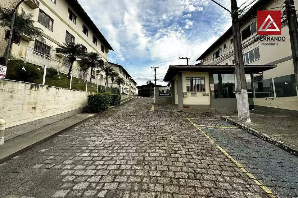 Apartamento com 3 dormitórios à venda, 91 m por R$ 340.000,00 - Água Verde - Blumenau/SC - foto 1