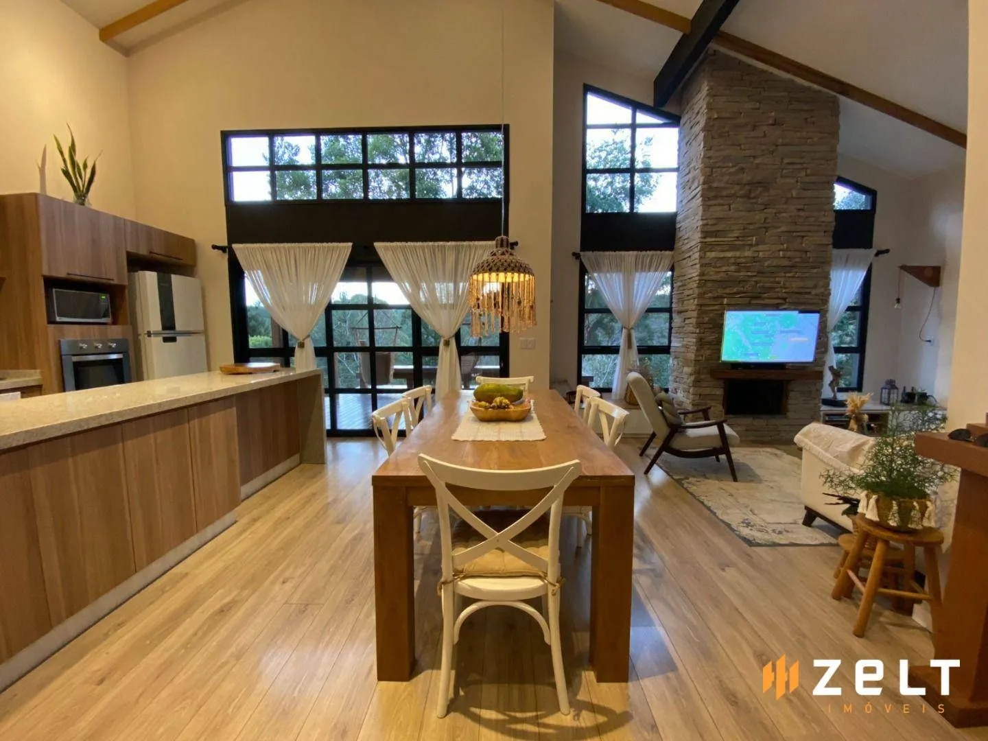 Casa com 2 dormitórios à venda, 163 m por R$ 1.750.000,00 - Alto Cedros - Rio dos Cedros/SC - foto 1