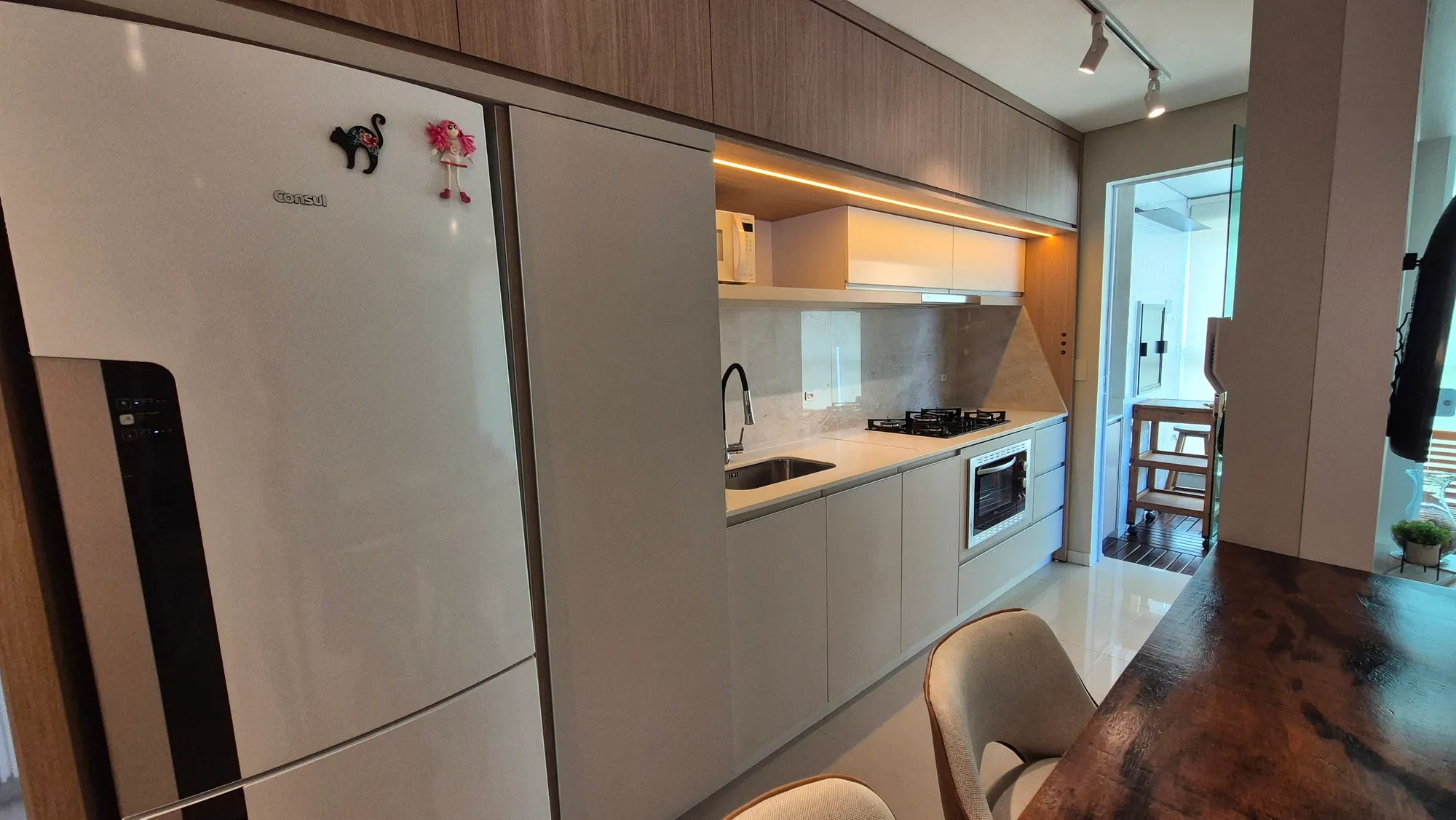 APARTAMENTO MOBILIADO E EQUIPADO NA ITOUPAVA SECA — foto 2