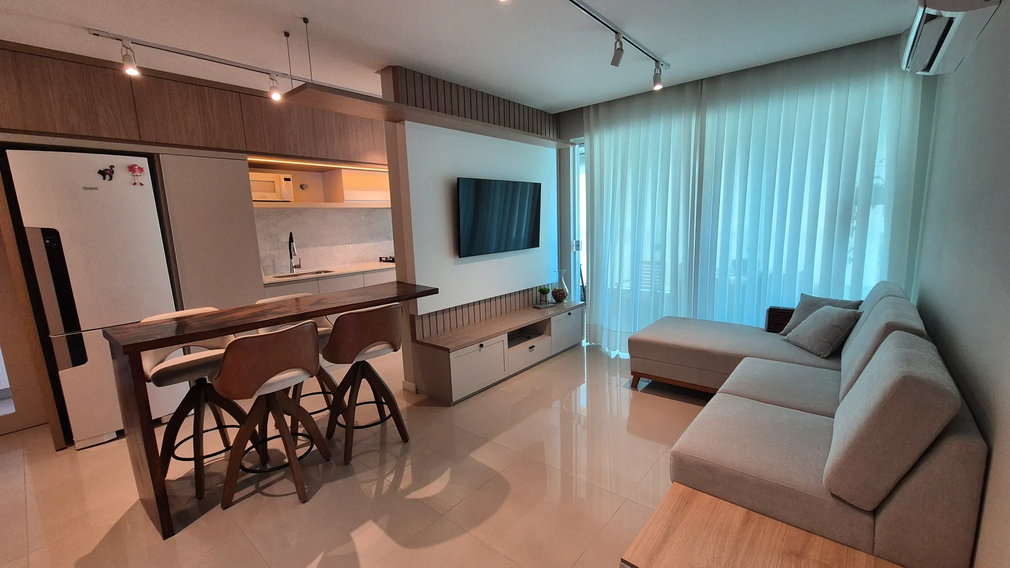 APARTAMENTO MOBILIADO E EQUIPADO NA ITOUPAVA SECA — foto 4