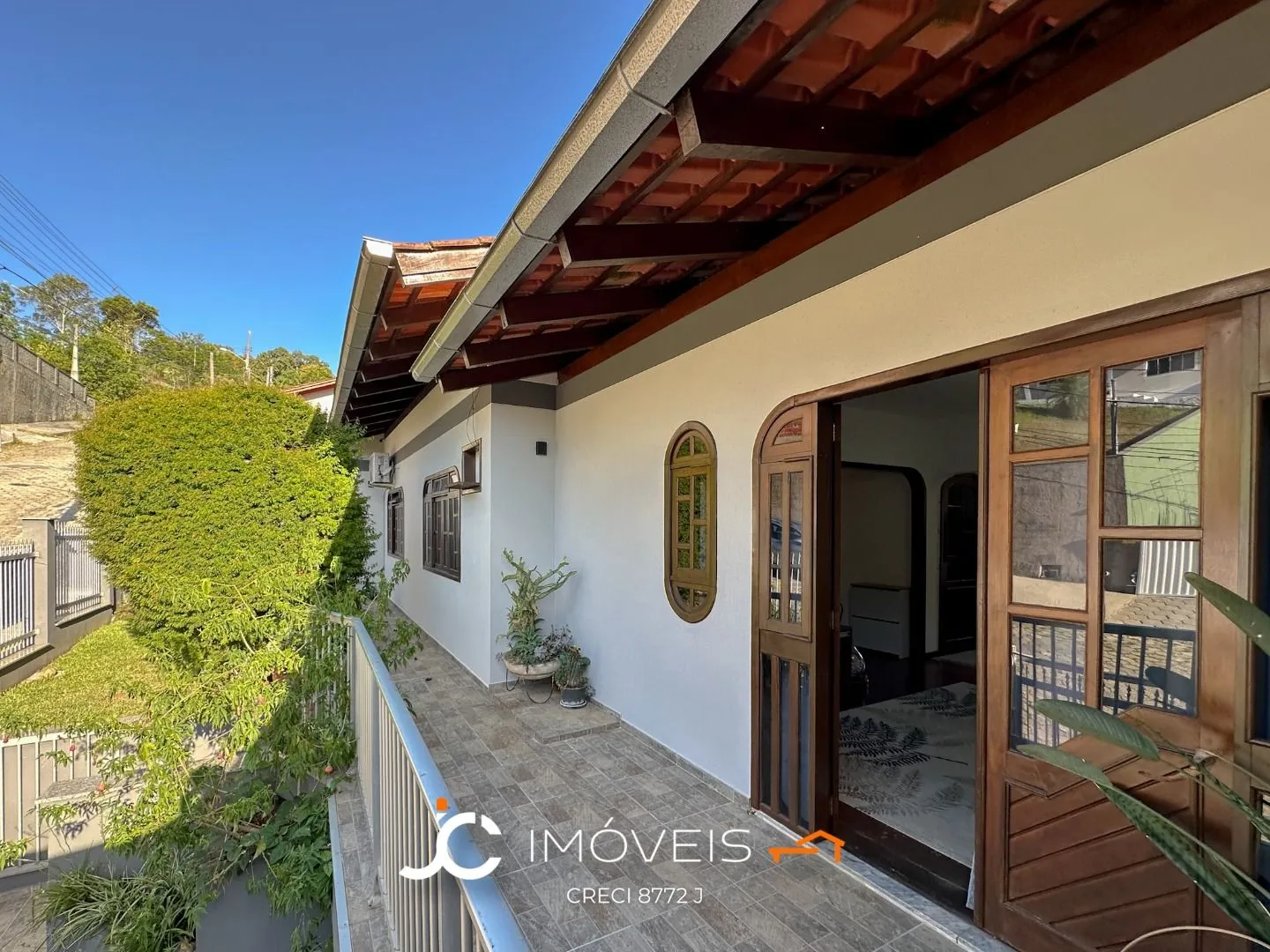Casa Com 3 dormitórios sendo uma suite - Fortaleza — foto 3