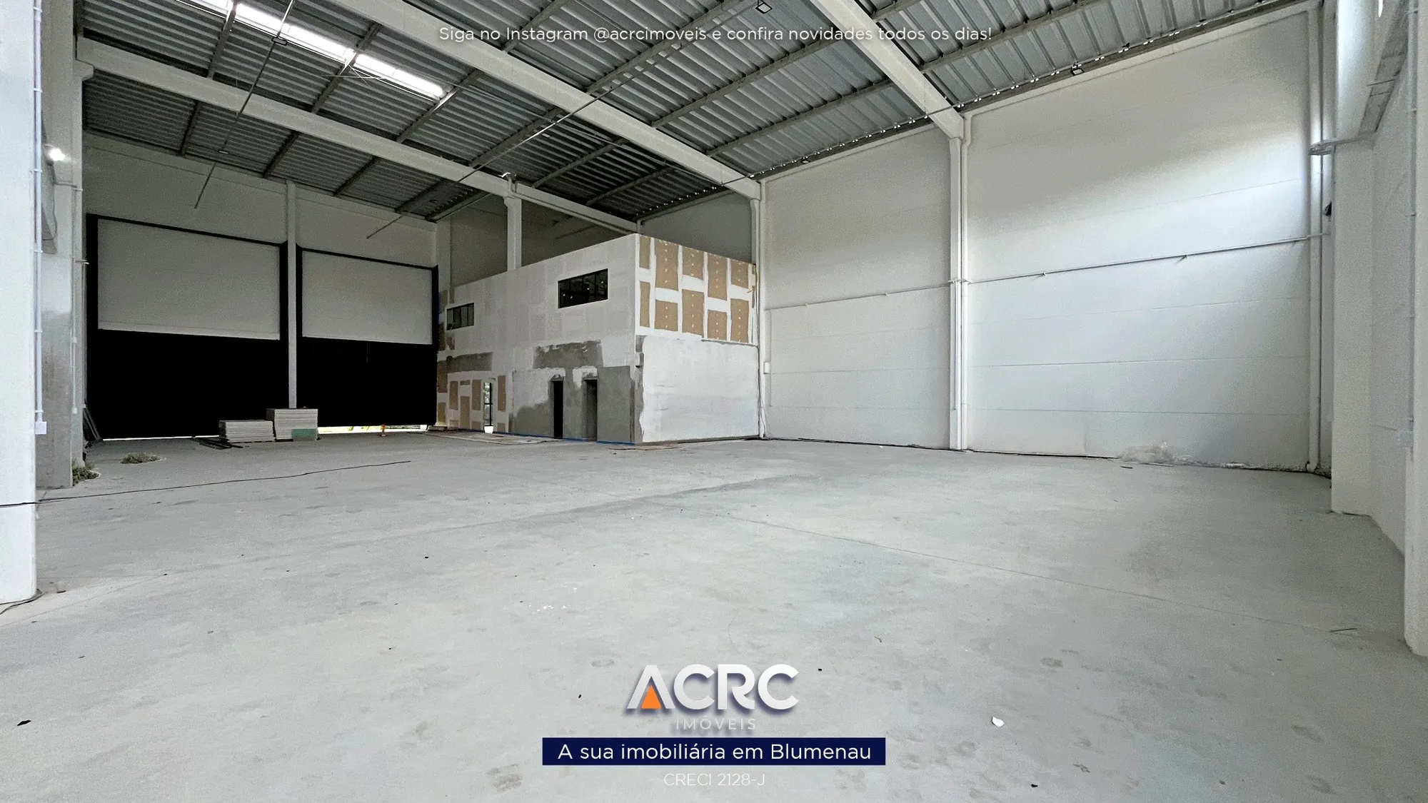 ACRC Imóveis - GL00436 - Galpão para Locação no Bairro Itoupava Central em Blumenau — foto 2