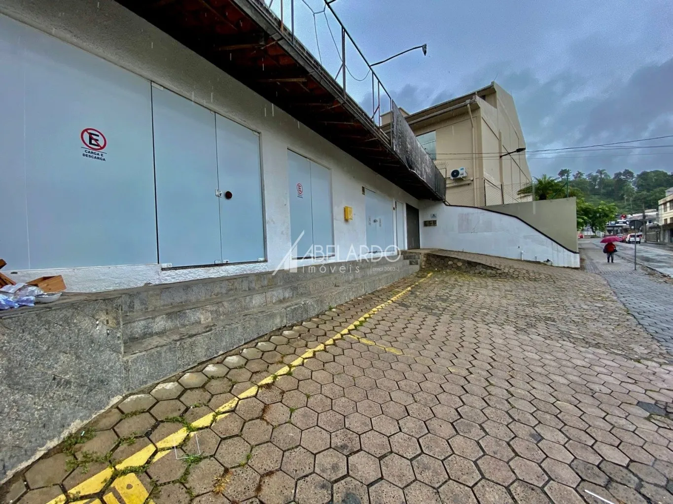 CASA COMERCIAL/ RESIDENCIAL COM EXCELENTE LOCALIZAÇÃO, PRÓXIMA À ACADEMIA AD3 - BAIRRO ÁGUA VERDE - foto 1