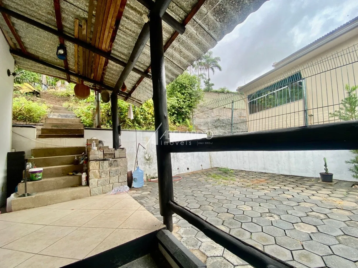 CASA COMERCIAL/ RESIDENCIAL COM EXCELENTE LOCALIZAÇÃO, PRÓXIMA À ACADEMIA AD3 - BAIRRO ÁGUA VERDE — foto 4