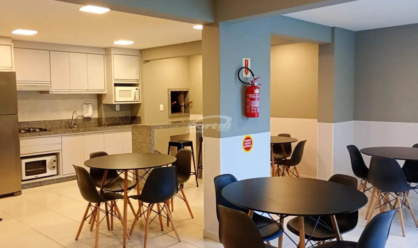 Apartamento novo pronto para morar na escola agrícola, possui 2 dormitórios e sacada com churrasqueira. — foto 5