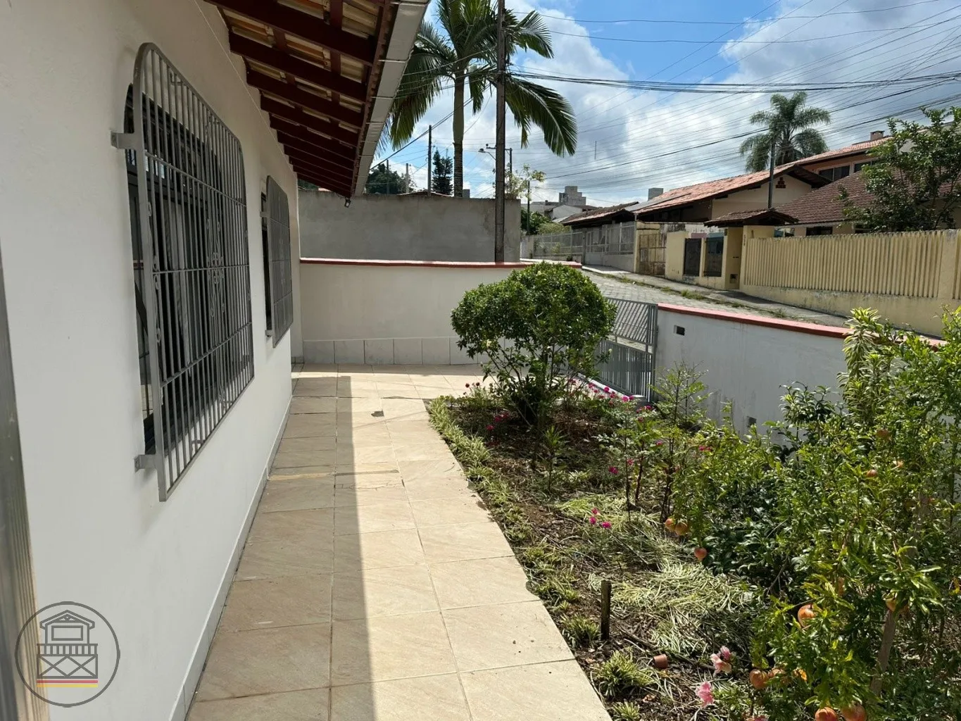 Casa com Lazer Completo: Piscina e Área de Festas Privativa! — foto 6