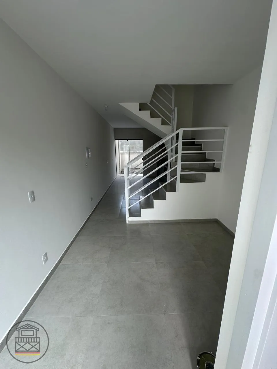 Casa Moderna com Acabamento Premium - Novo e Pronto para Morar! — foto 2