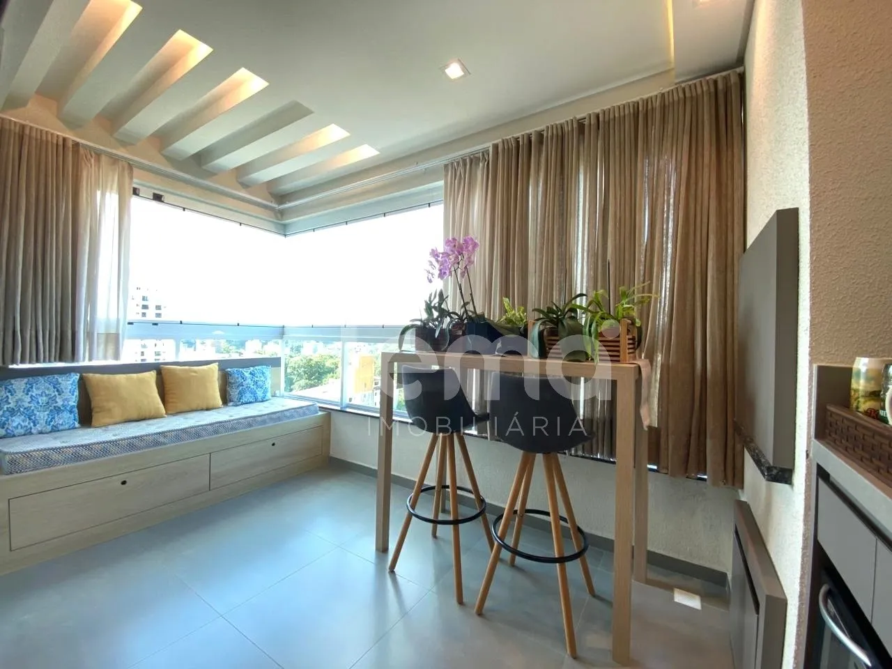 Apartamento semimobiliado com 2 dormitórios sendo 1 suíte no bairro Velha, em Blumenau. - foto 1