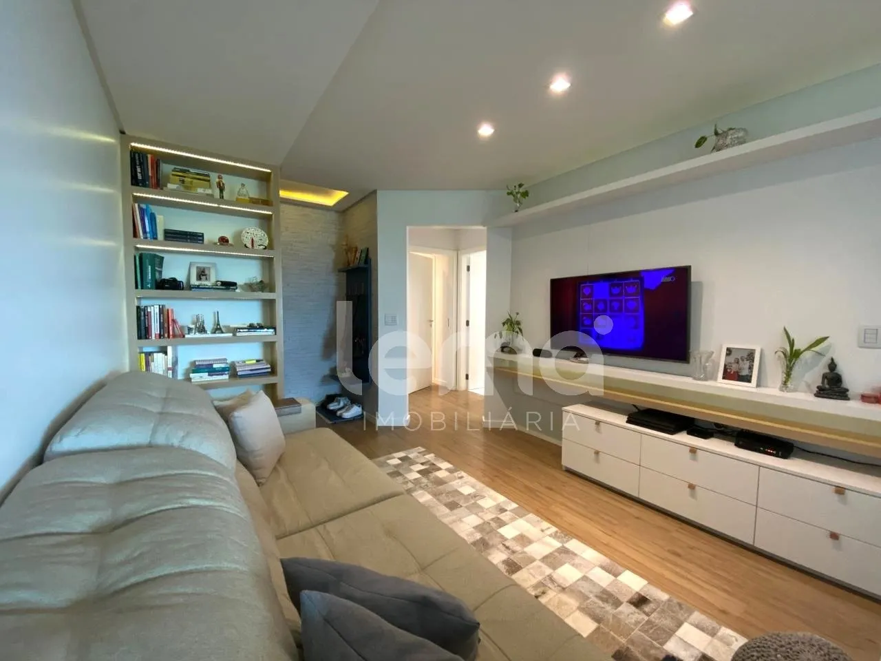 Apartamento semimobiliado com 2 dormitórios sendo 1 suíte no bairro Velha, em Blumenau. — foto 4