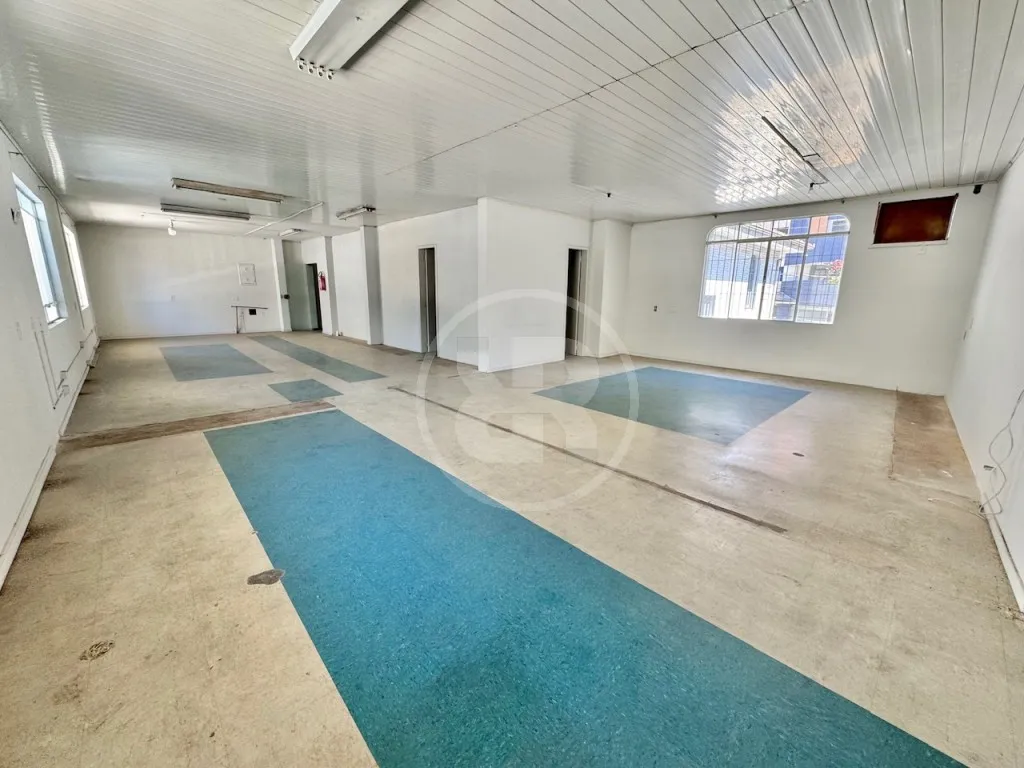 Prédio Comercial com 500m para Alugar no Centro de Blumenau/SC — foto 6