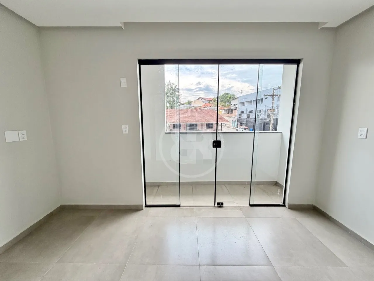 Apartamento Novo, Semimobiliado, com 1 Dormitório e 1 Vaga Privativa, para Venda no bairro Itoupava Central, Blumenau/SC — foto 2