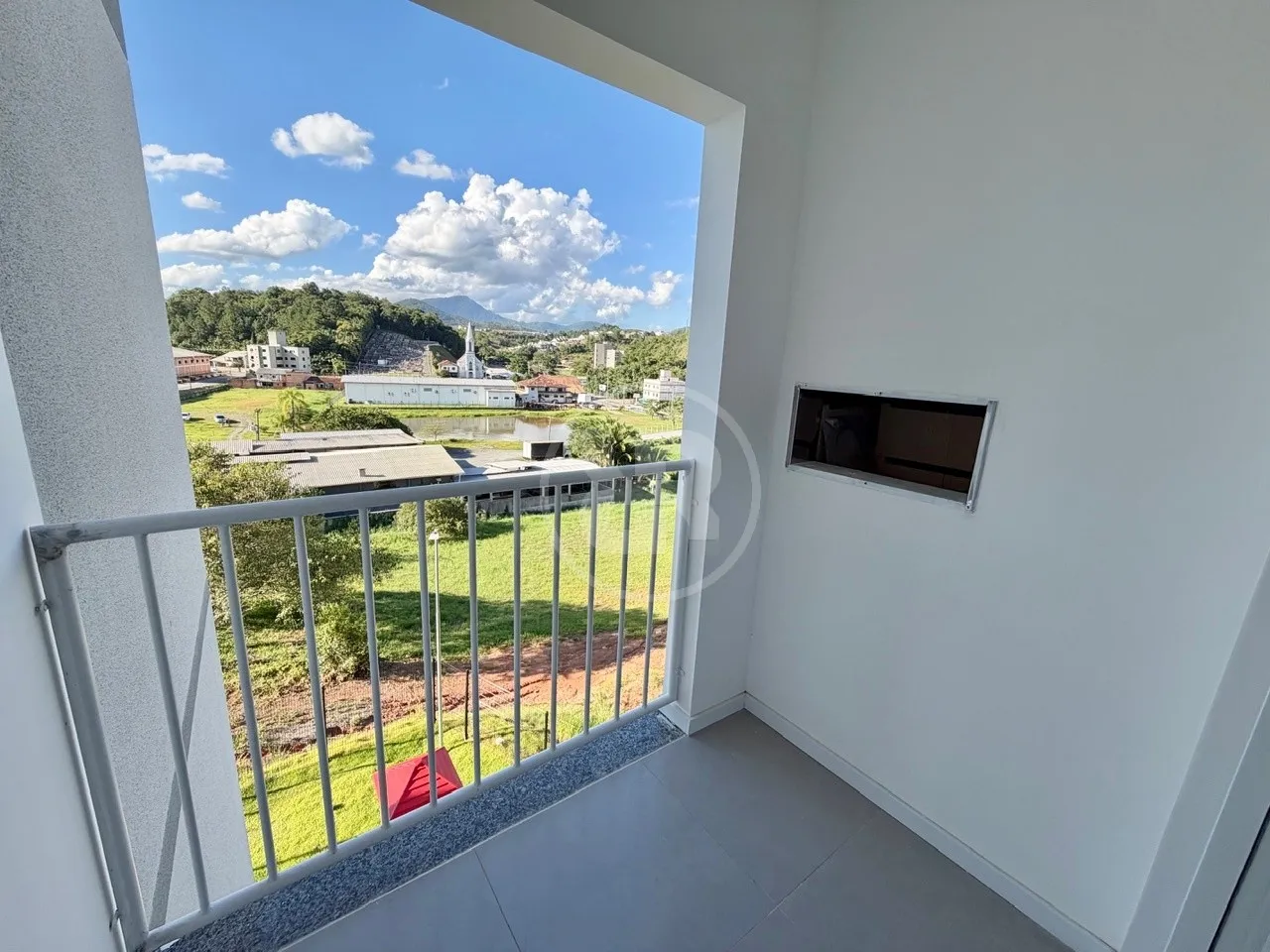 Apartamento Novo Semimobiliado com 2 Dormitórios e Sacada com Churrasqueira, para Alugar no bairro Fortaleza Alta, Blumenau/SC — foto 3