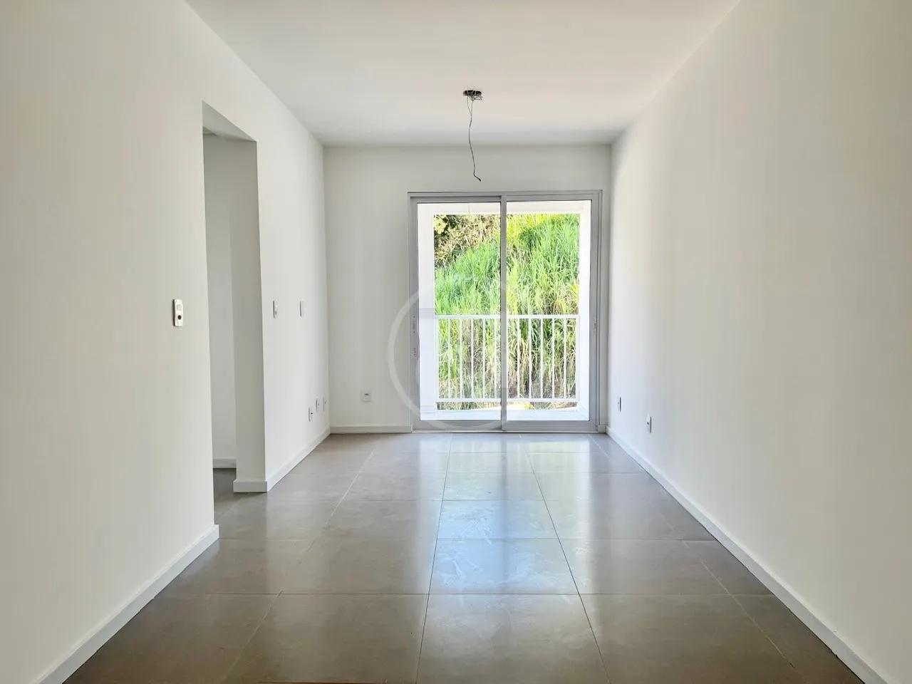 Apartamento Novo com 2 Dormitórios e Sacada com Churrasqueira, para Alugar no bairro Fortaleza Alta, Blumenau/SC — foto 2