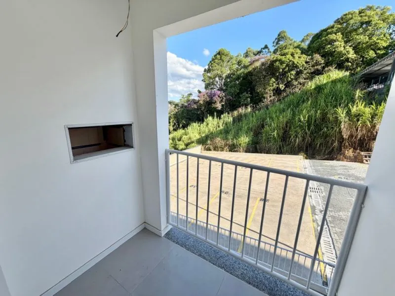 Apartamento Novo com 2 Dormitórios e Sacada com Churrasqueira, para Alugar no bairro Fortaleza Alta, Blumenau/SC — foto 2