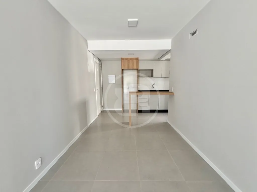 Apartamento Novo Semimobiliado com 2 Dormitórios e Sacada com Churrasqueira, para Alugar no bairro Fortaleza Alta, Blumenau/SC — foto 2
