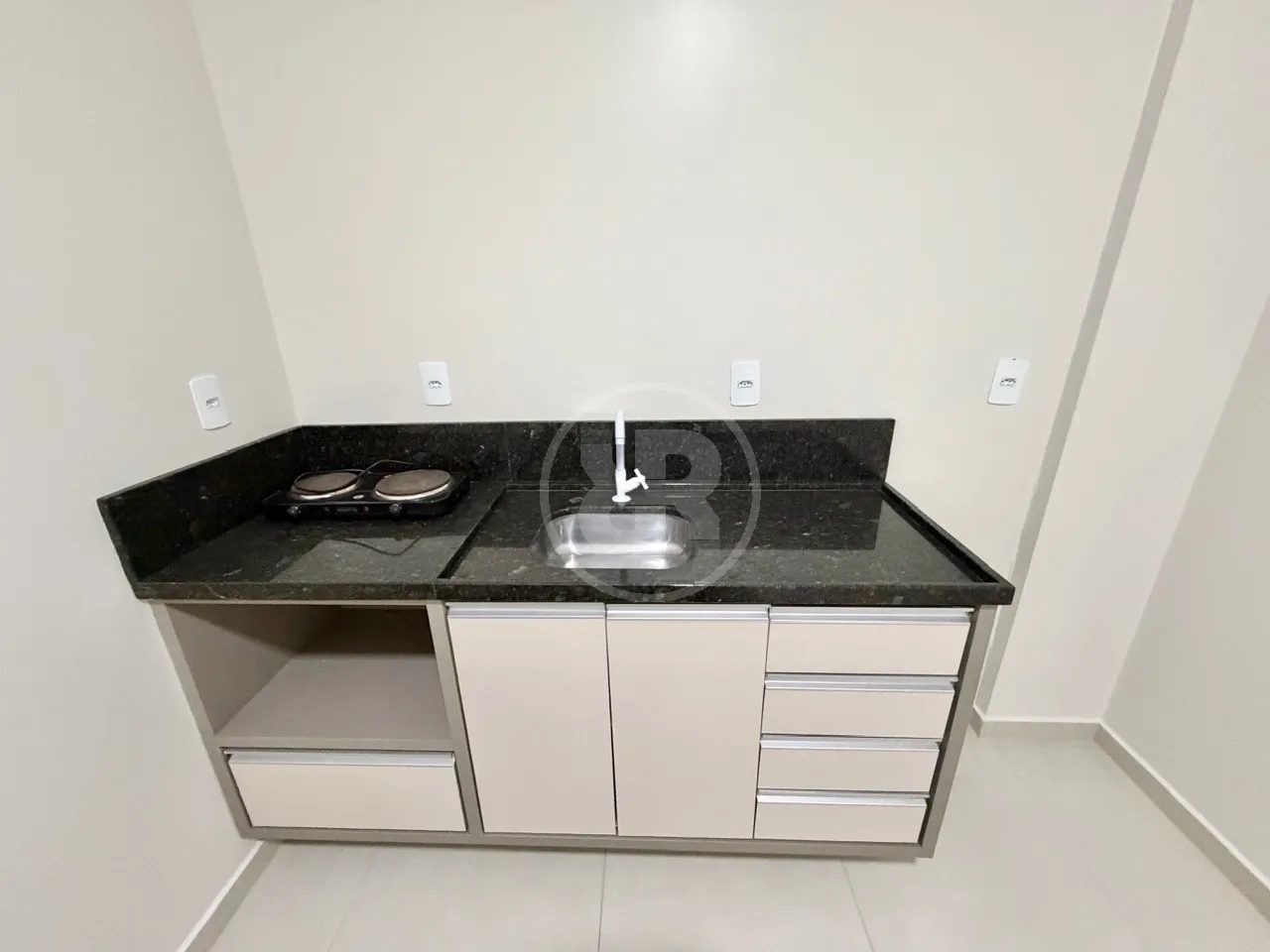 Apartamento Semimobiliado 1 Dormitório com 38m, localização estratégica, para Aluguel, no bairro Vila Nova — foto 3