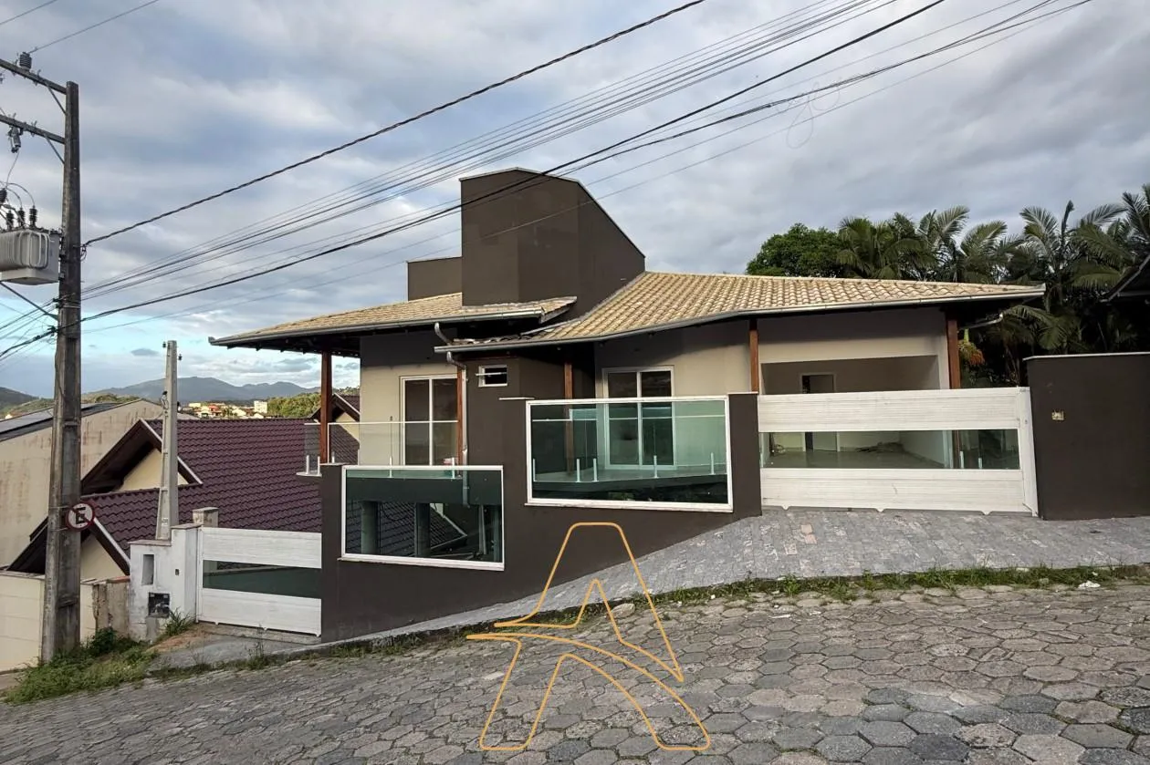 Casa Nova de Alto Padrão com 3 Suítes - Bairro Tribess - foto 1