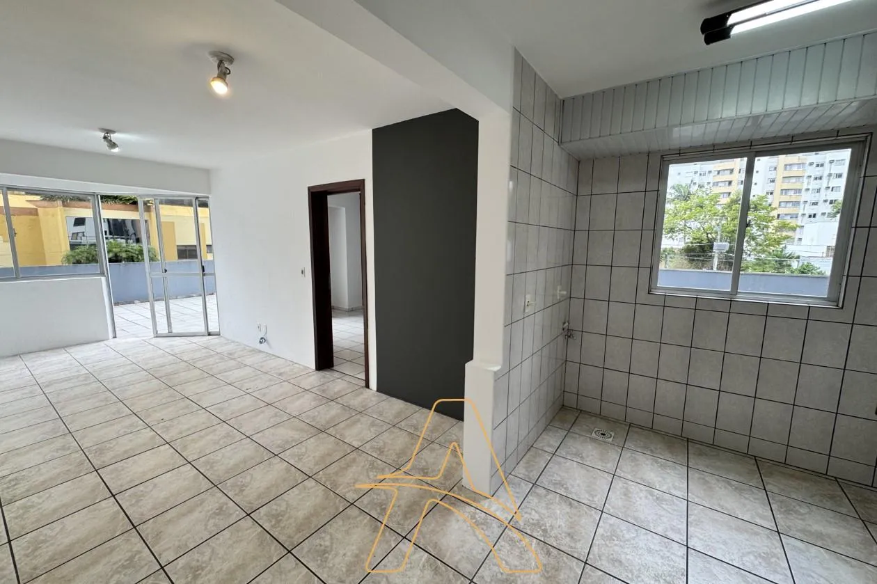 Apartamento com 1 Suíte e Terraço no Bairro Victor Konder — foto 2