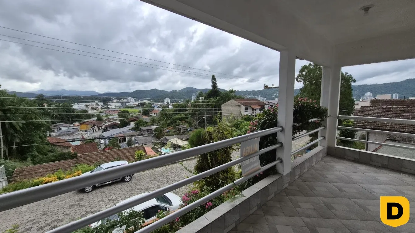 CASA COM SUITE MAIS UM DORMITÓRIO- ITOUPAVA NORTE — foto 2