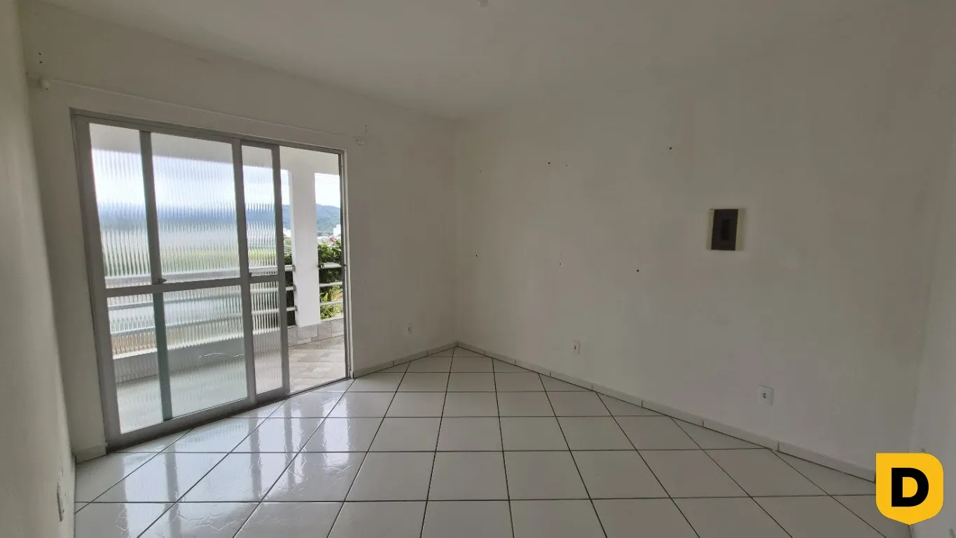 CASA COM SUITE MAIS UM DORMITÓRIO- ITOUPAVA NORTE — foto 4