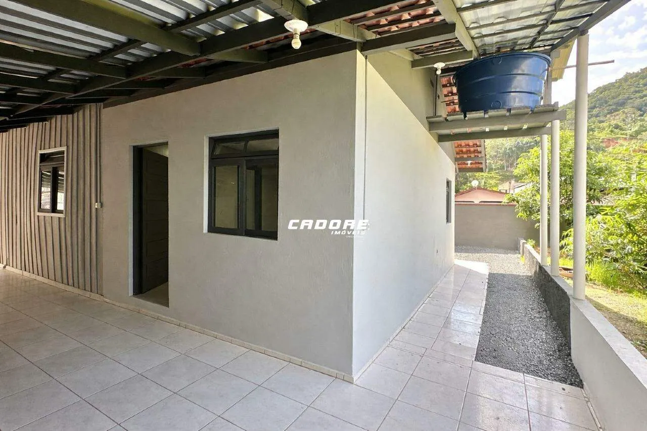 Casa aconchegante, com amplo espaço e excelente localização no bairro Progresso!! — foto 6