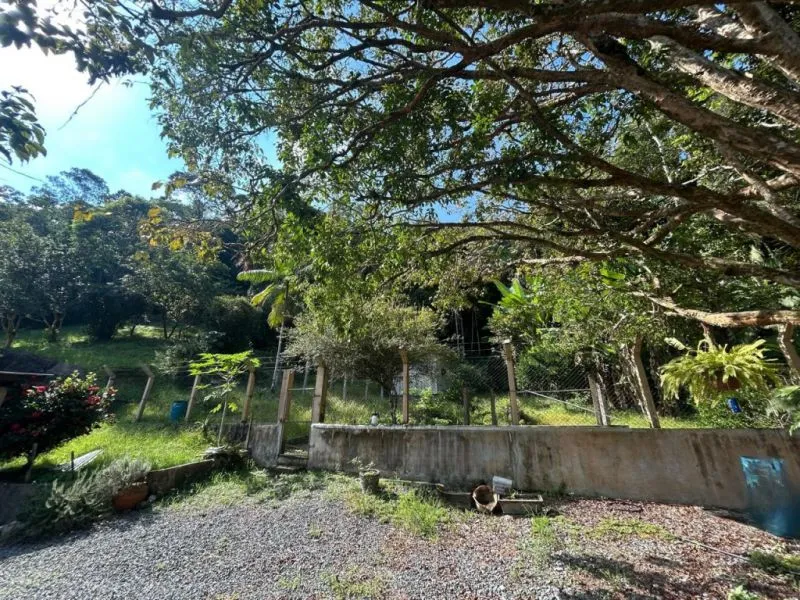 Casa à venda no bairro Ribeirão Fresco em Blumenau, com amplo terreno e localização privilegiada para o conforto da sua família! — foto 7