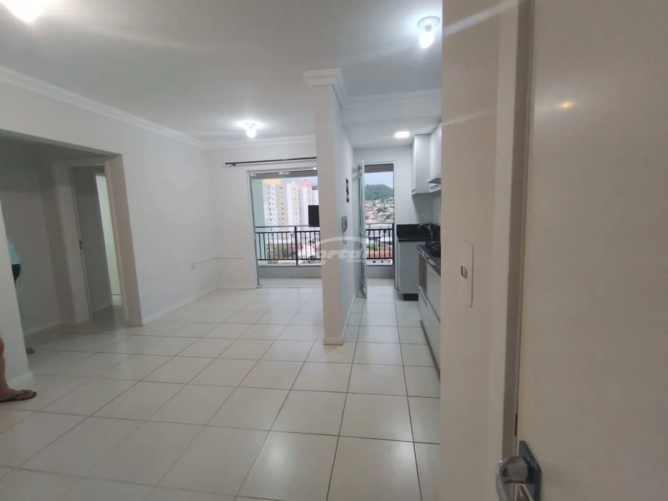 Apartamento novo pronto para morar na escola agrícola, possui 2 dormitórios sendo 1 com suíte e sacada com churrasqueira. — foto 4