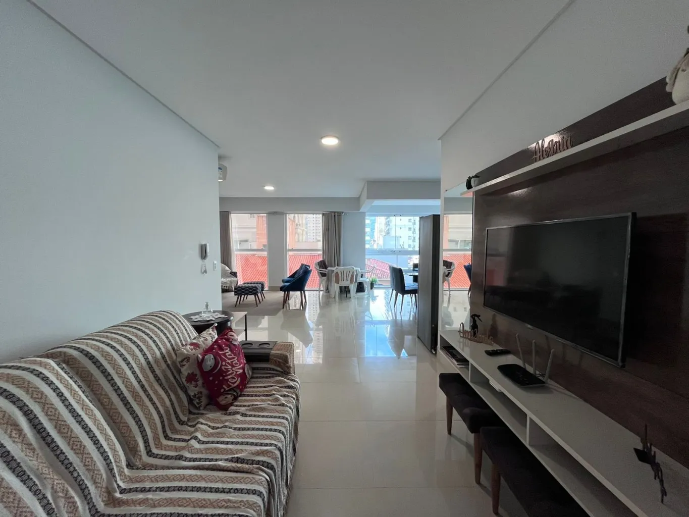 Apartamento mobiliado para Locação, no Centro de Itapema! - foto 1