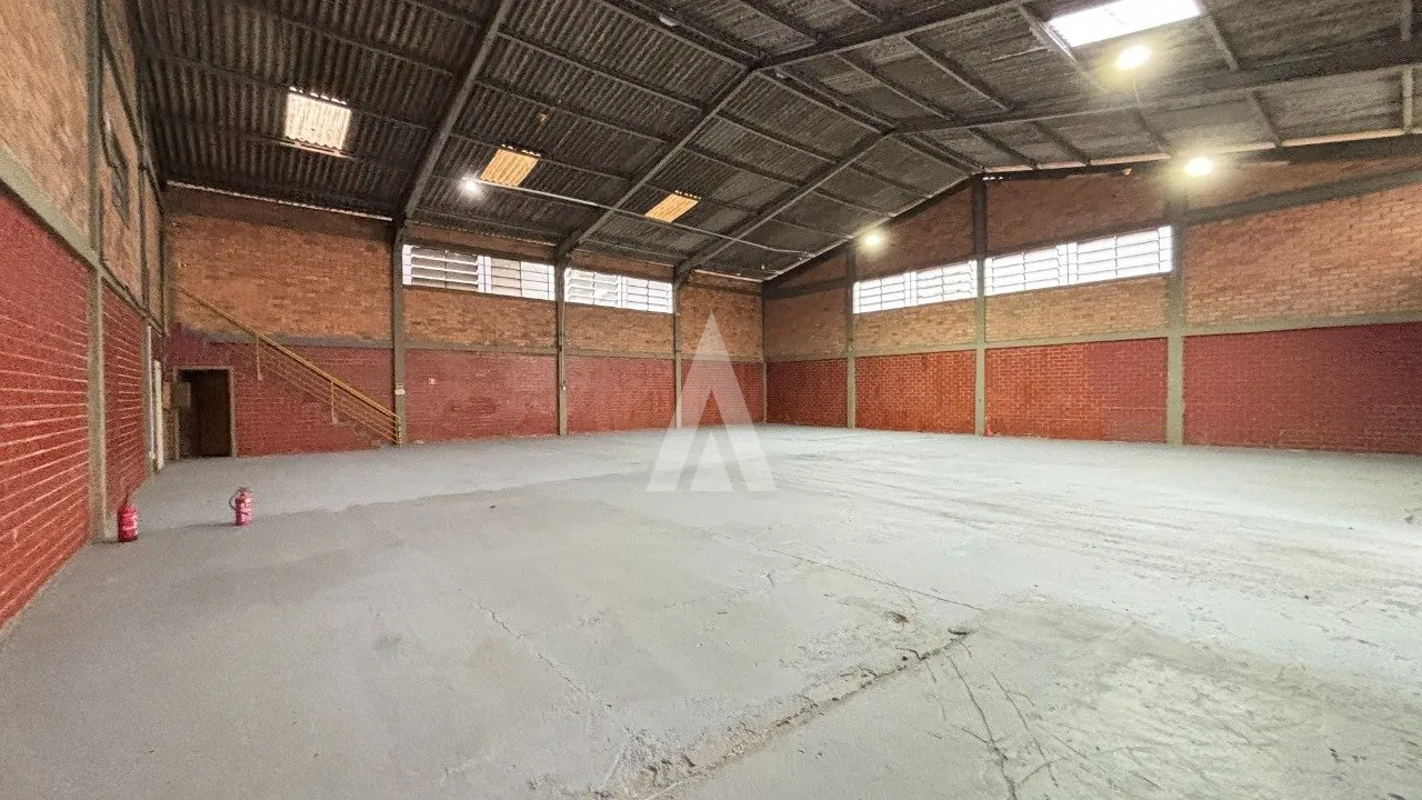 Galpão comercial com 404m à venda no bairro Costa e Silva em Joinville-SC por R$3.200.000. — foto 4