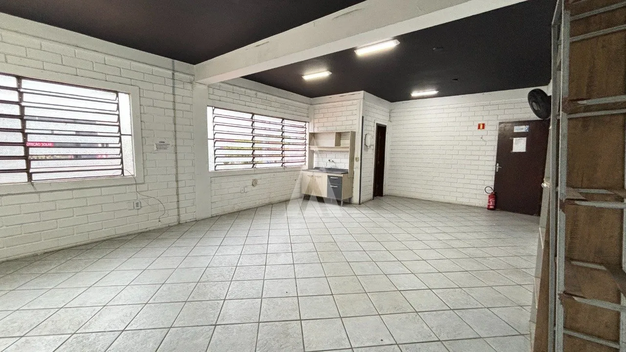 Galpão comercial com 404m à venda no bairro Costa e Silva em Joinville-SC por R$3.200.000. — foto 6