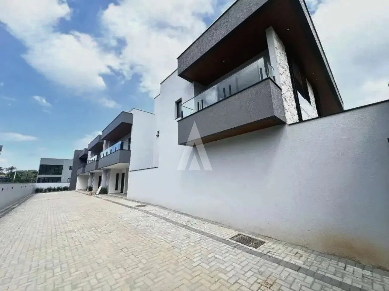 Casa em condomínio com 3 suítes à venda no bairro Glória, em Joinville, por R$ 1.540.000,00. — foto 2