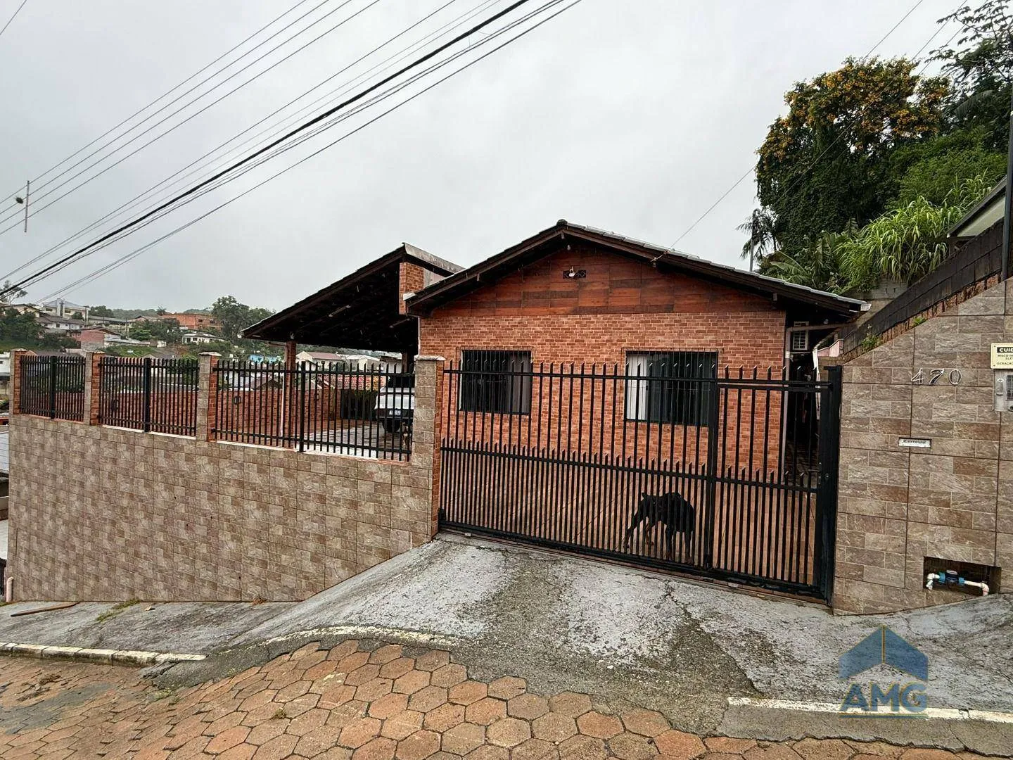 Ampla casa no Bairro Itoupava Central com piscina e placas solares. — foto 2