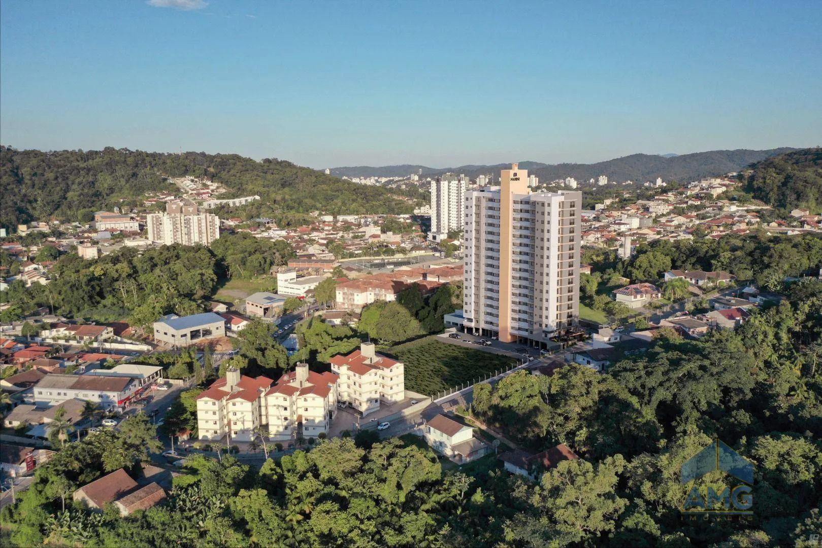 Apartamento com 2 dormitórios à venda, 52 m por R$ 420.000,00 - Água Verde - Blumenau/SC — foto 2