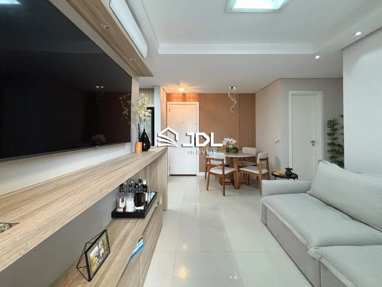 Apartamento semimobiliado com 2 quartos à venda no bairro Garcia - foto 1