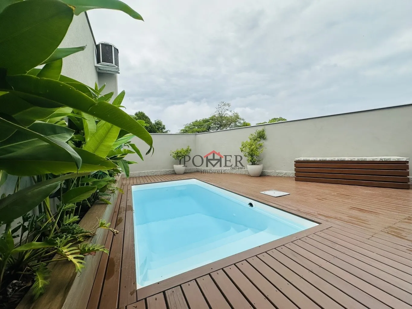 Casa semi mobiliada em Pomerode com 156,92m de área construída, 2 dormitórios (1 suíte com closet e jardim de inverno), terreno de 450,41m, área de festas e piscina aquecida — foto 7