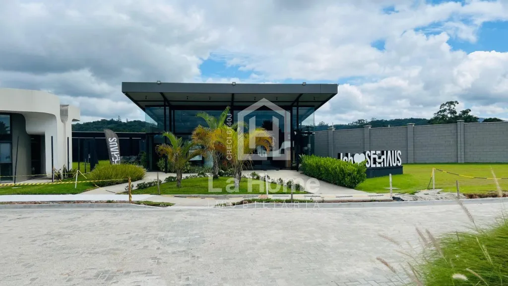 Terreno em condomínio fechado com estrutura e experiência de resort! SEEHAUS HOME RESORT - IDEALIZA | 15% de entrada + 18x + Saldo | ENTREGA PARCIAL EM 2026 — foto 2