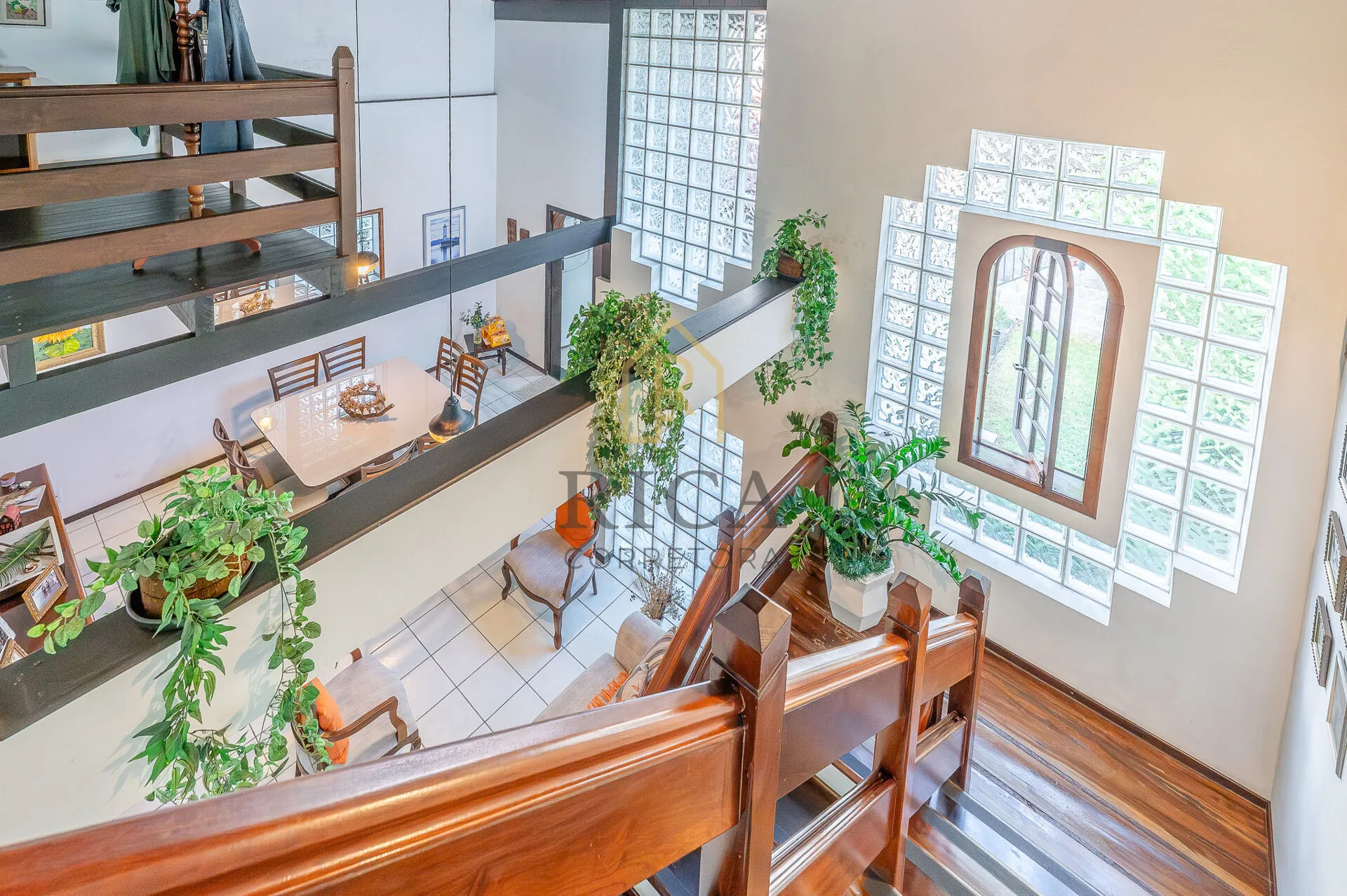 Excelente Casa para Moradia e Comercial - foto 1