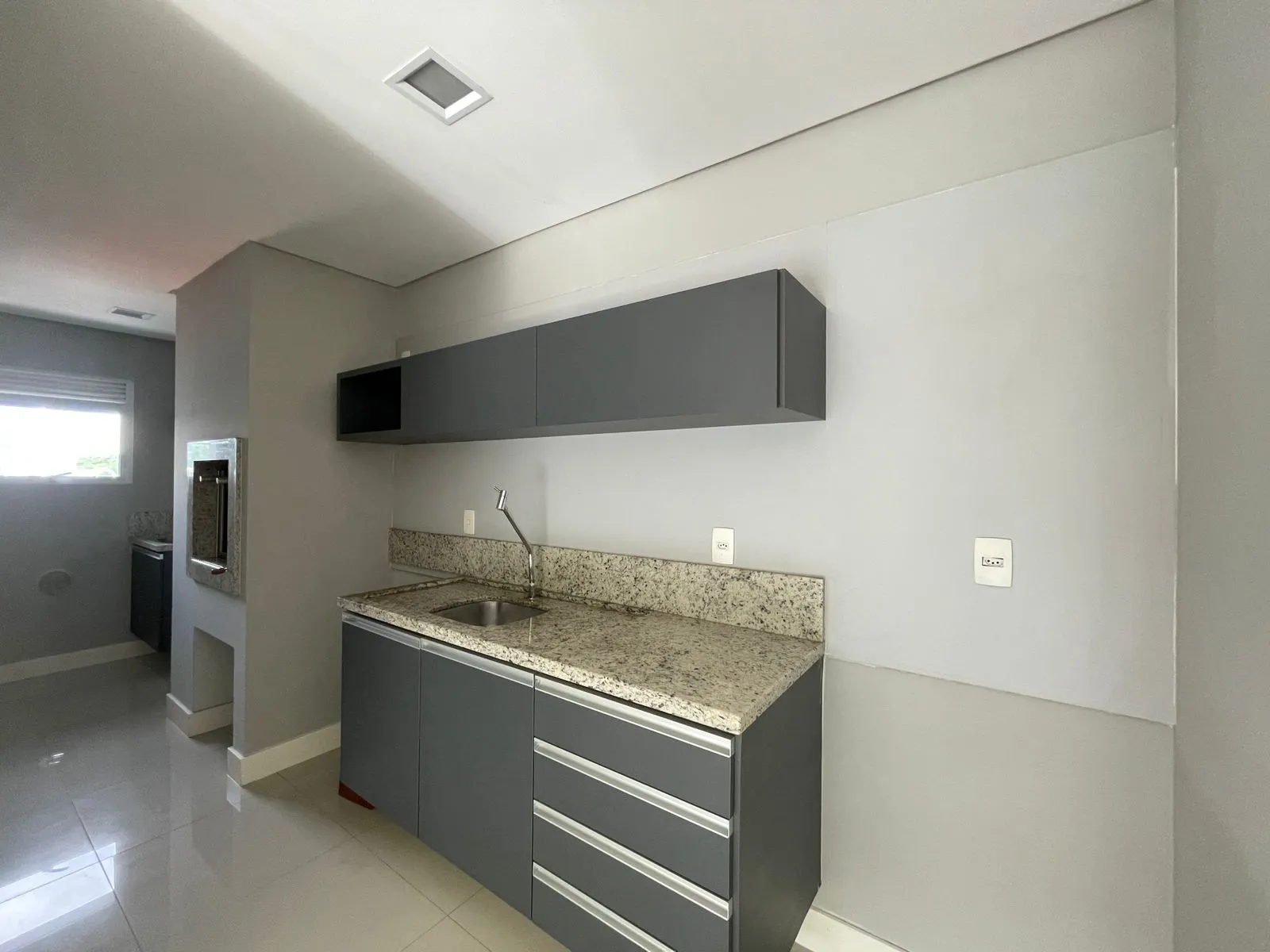 Apartamento  semi mobiliado próximo a Furb. — foto 3