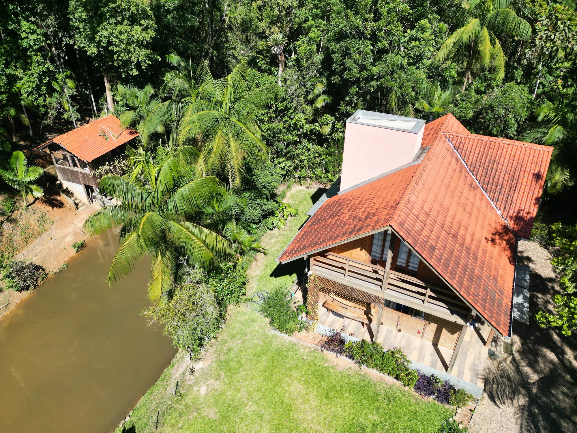 Sítio com frente para o Rio Encano em Indaial — foto 2