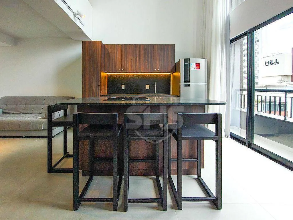 Apartamento com 1 dormitório para alugar, 53 m por R$ 4.220,00/mês - Vila Nova - Blumenau/SC - foto 1