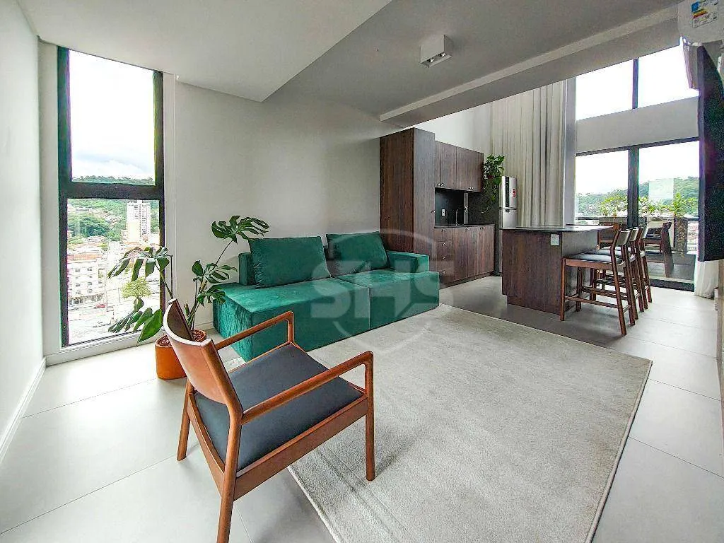 Apartamento com 1 dormitório para alugar, 49 m por R$ 4.220,00/mês - Vila Nova - Blumenau/SC - foto 1