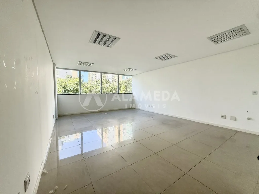 SALA COMERCIAL À VENDA NO BAIRRO JARDIM BLUMENAU. — foto 4