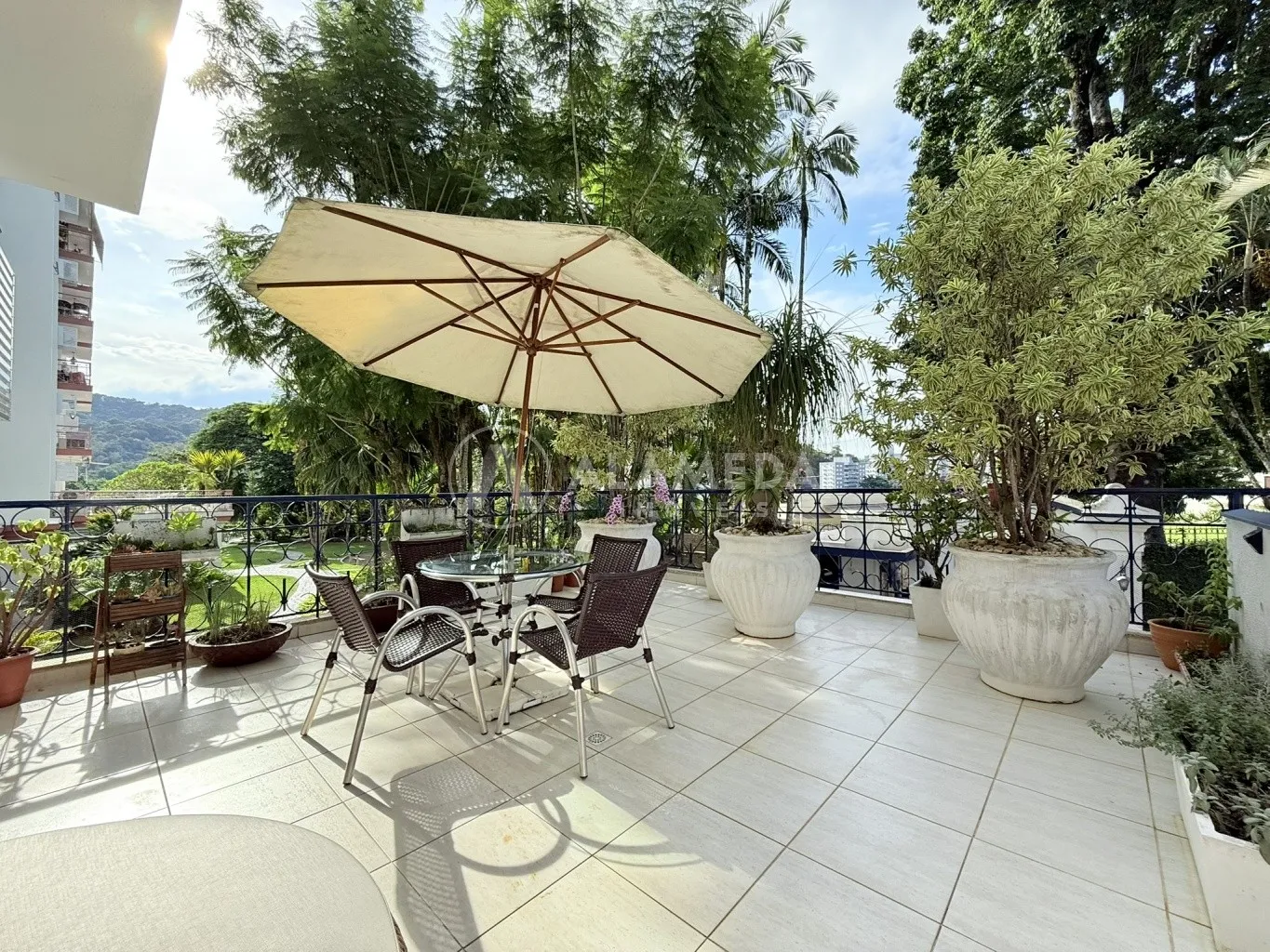APARTAMENTO COM TERRAÇO À VENDA NO BAIRRO GARCIA. — foto 3