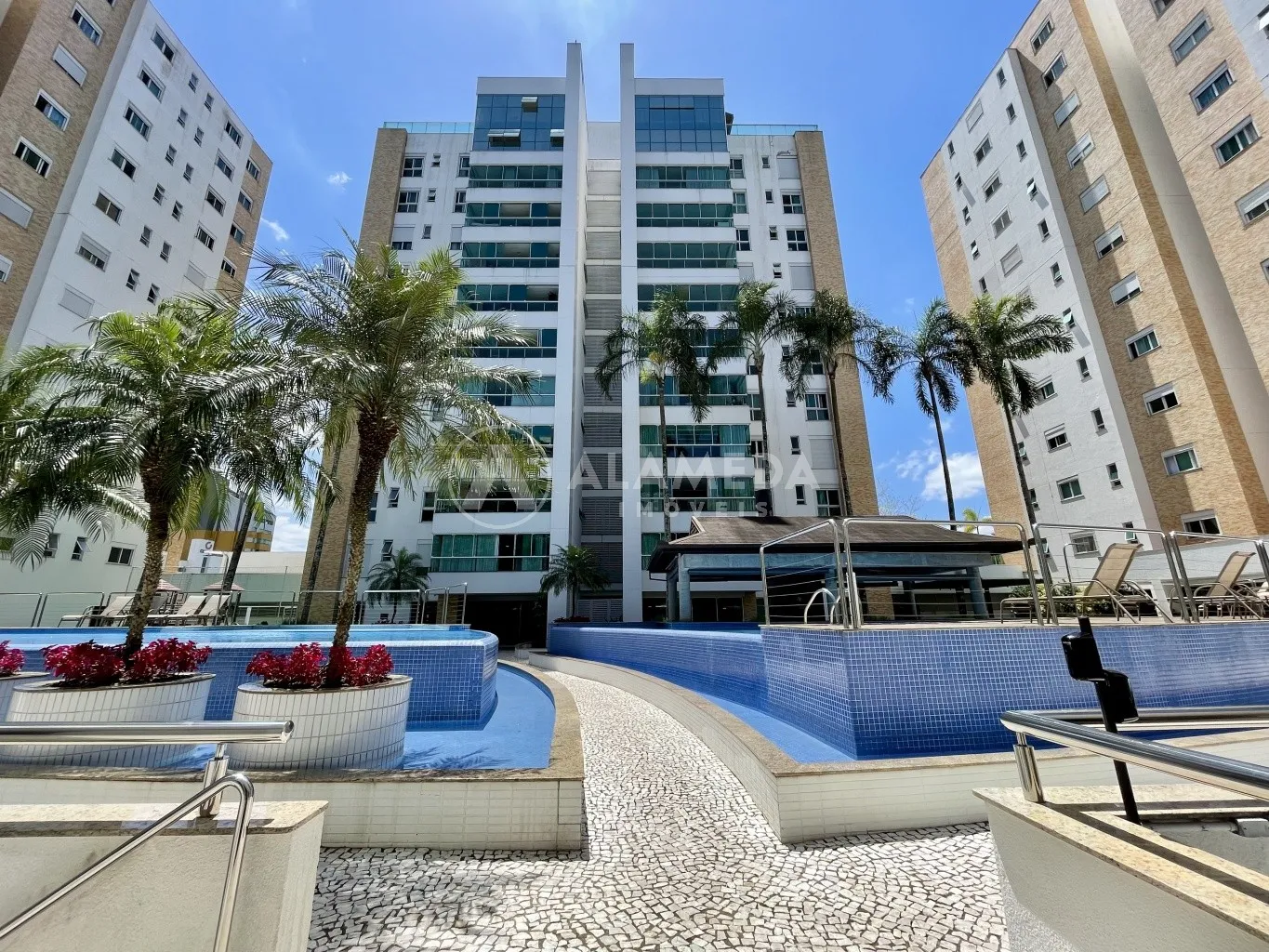 COBERTURA DUPLEX MOBILIADA À VENDA NO BAIRRO JARDIM BLUMENAU! - foto 1