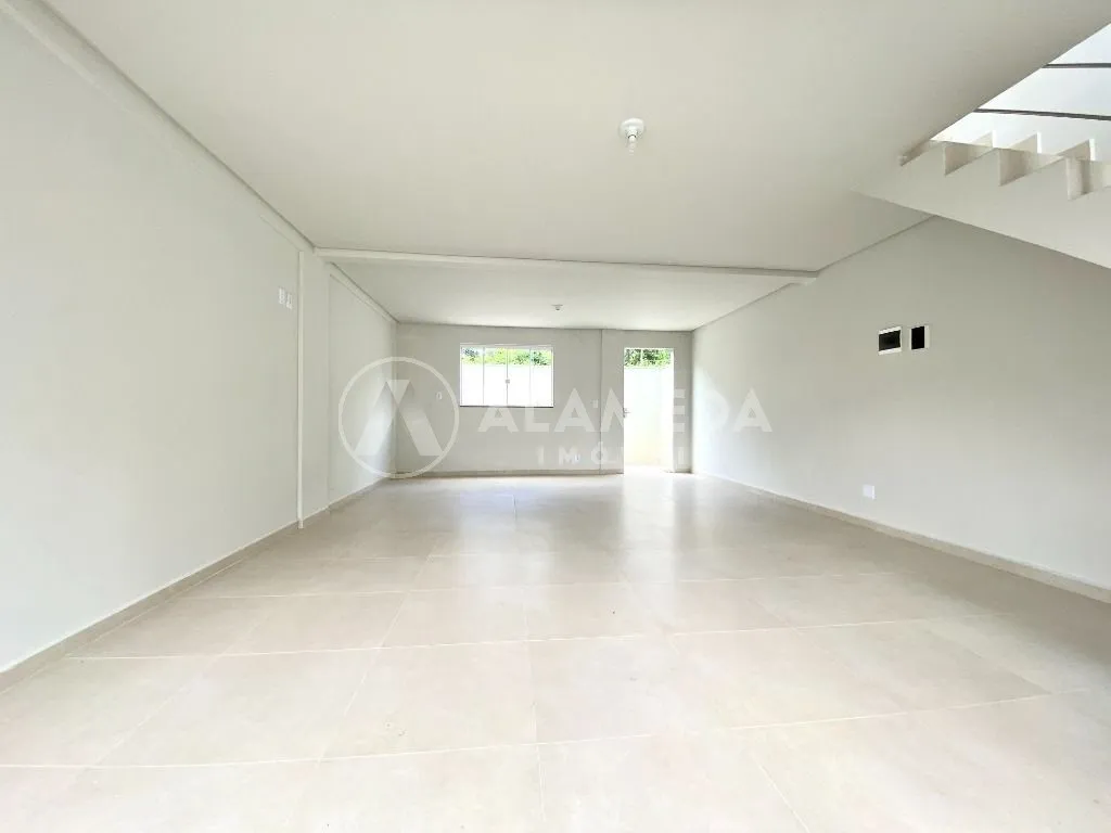 SOBRADOS TRIPLEX EM CONDOMÍNIO FECHADO À VENDA. — foto 6